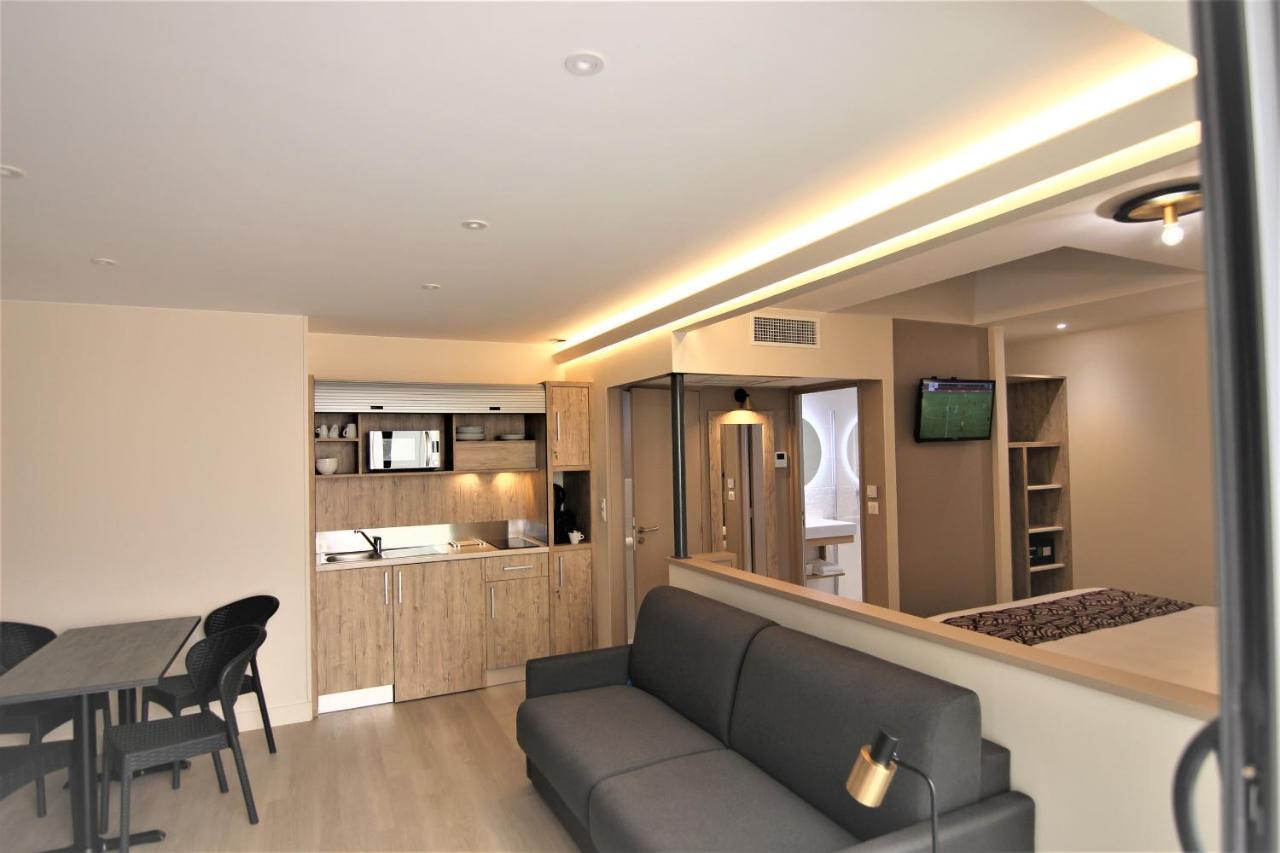 Hotel Montaigne 사흘라 라 카네다 외부 사진