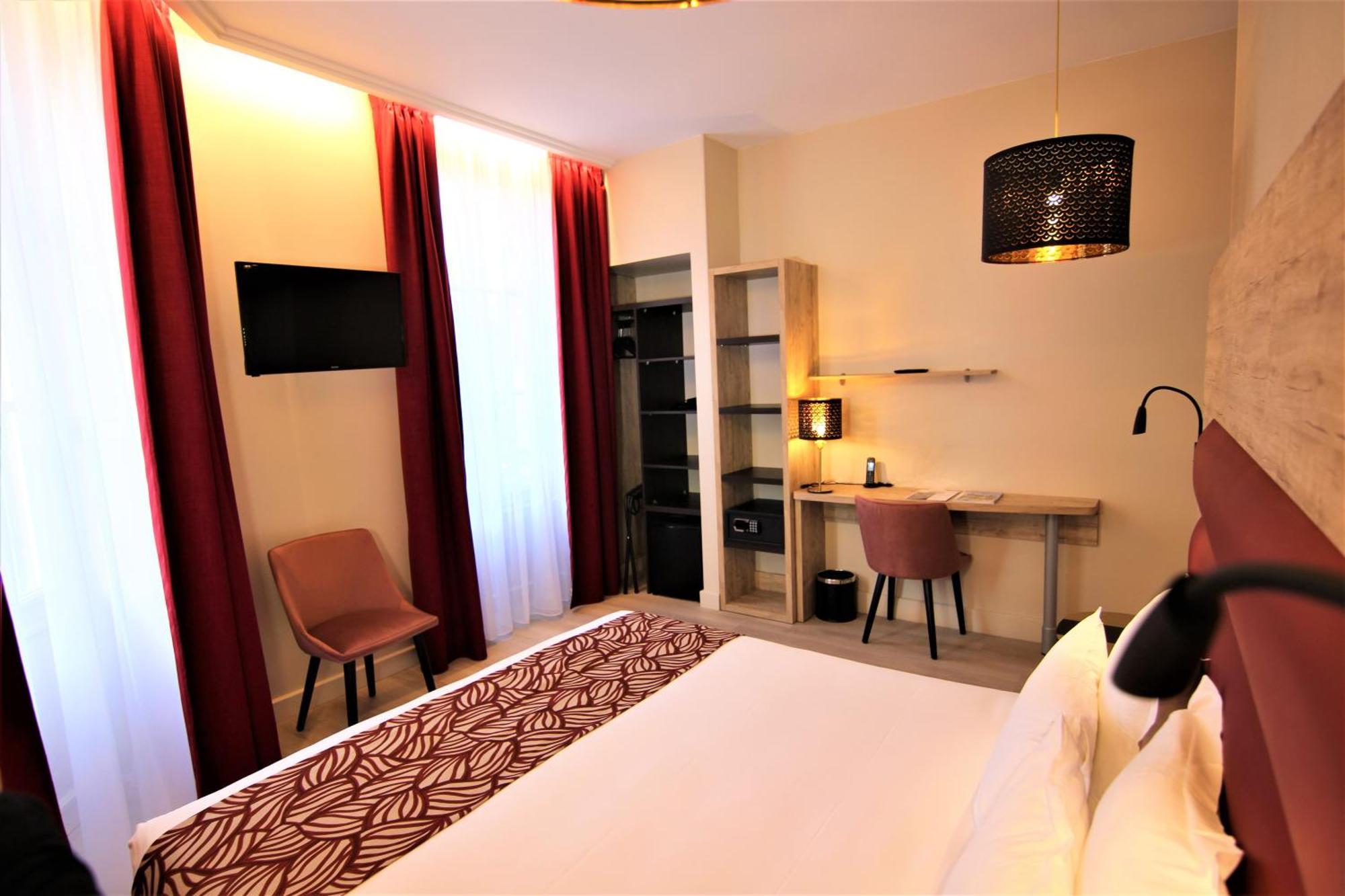 Hotel Montaigne 사흘라 라 카네다 외부 사진